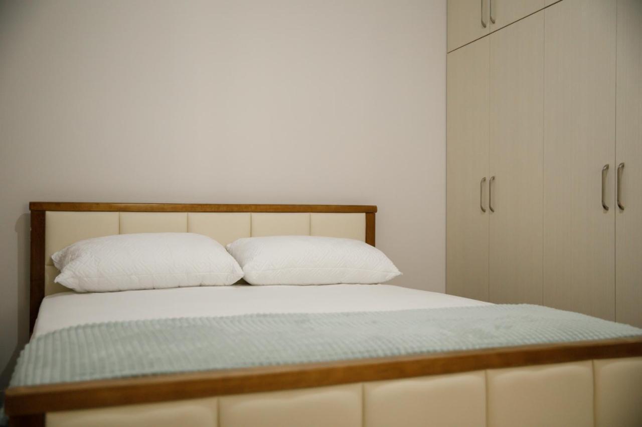 Logli Apartments Gjirokastër Eksteriør bilde