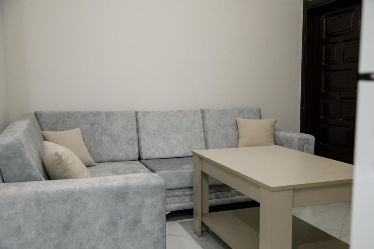 Logli Apartments Gjirokastër Eksteriør bilde